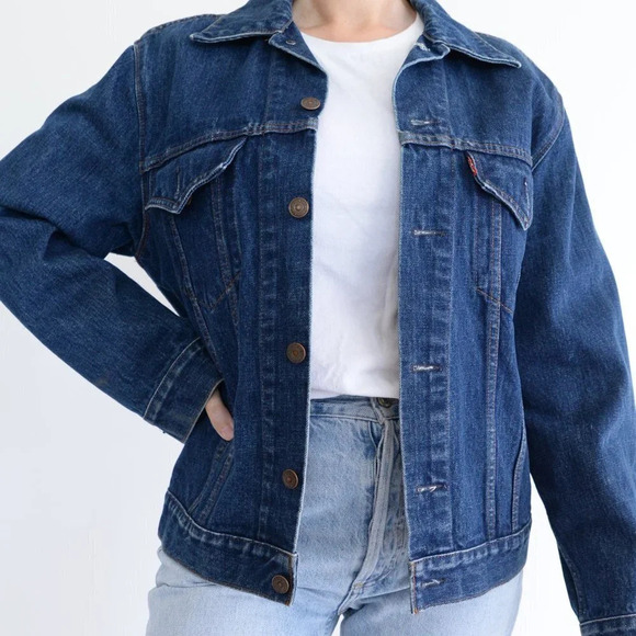 Vintage Levi's Dark Wash Denim Trucker Jean Jacket 40 - Picture 3 of 14